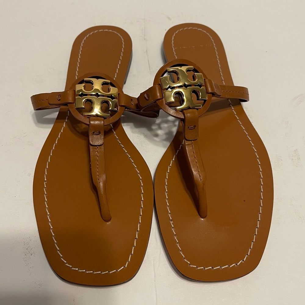 Mini Millers Leather Thong Sandals 6.5 M 🍁🍂